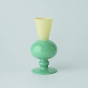 AM024BG 1900 Beige/Green Vase
