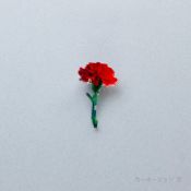 TU012RD Pixel Flower Badge Red Carnation